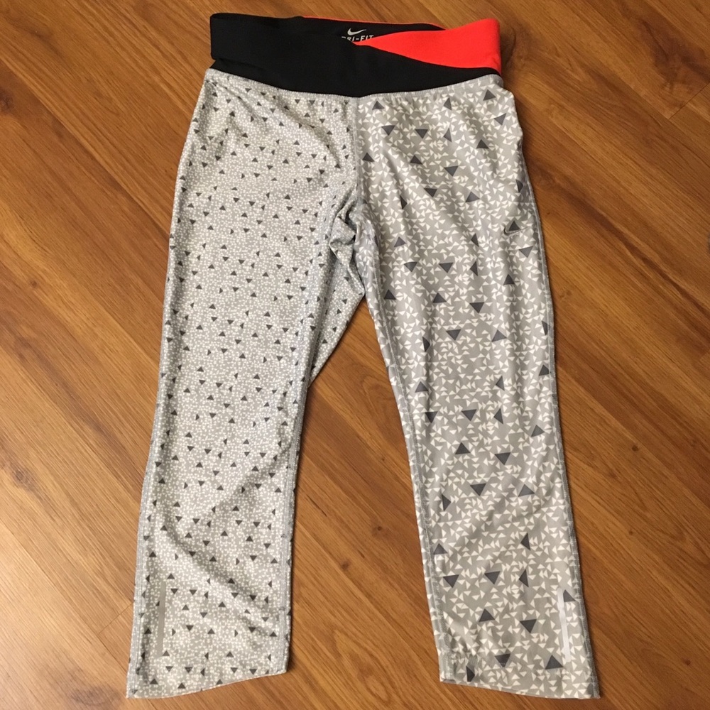 Nike Dri-Fit Capri Tight
